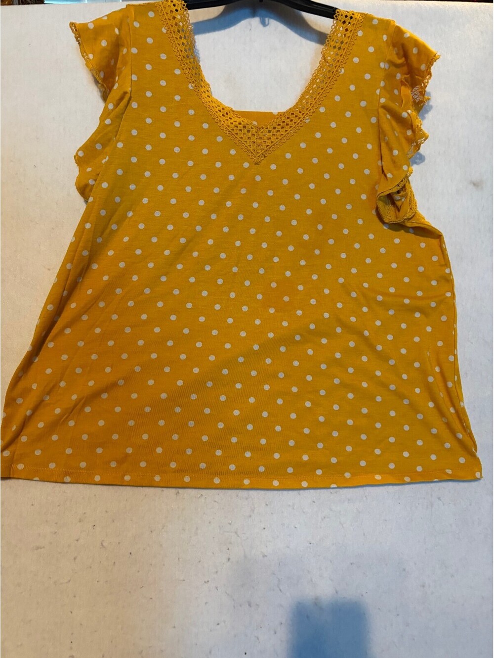 Bobbie Brooks Plus Size 1X Yellow Polka Dot Blouse with Lace Detail